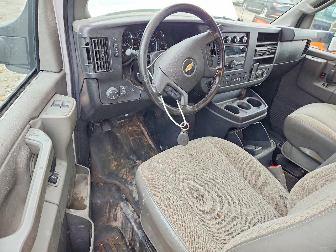 2021 Chev Rolet Express Delivery Truck