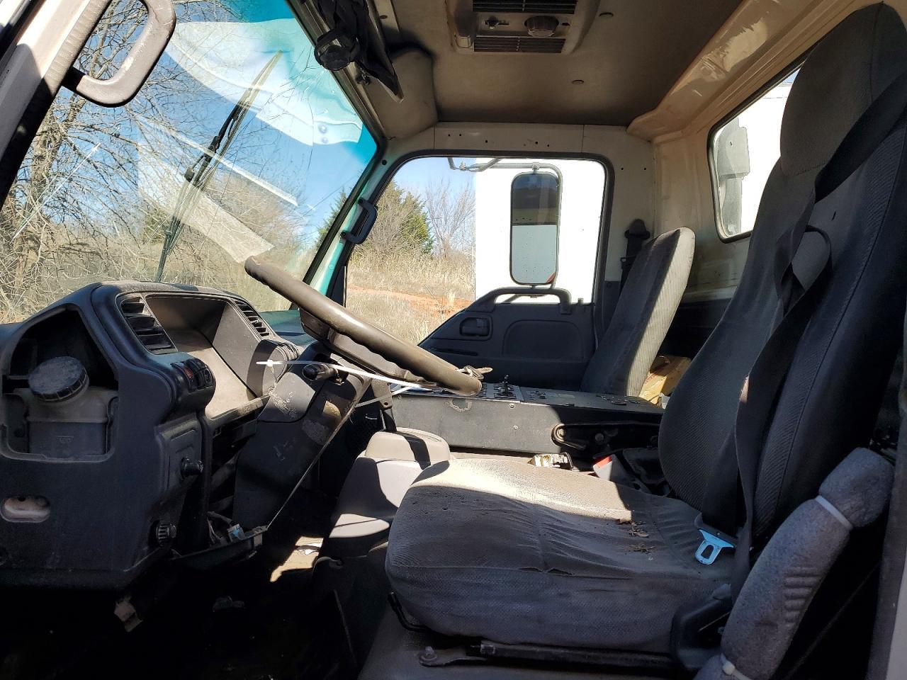 2006 Isuzu NPR Sweeper Truck