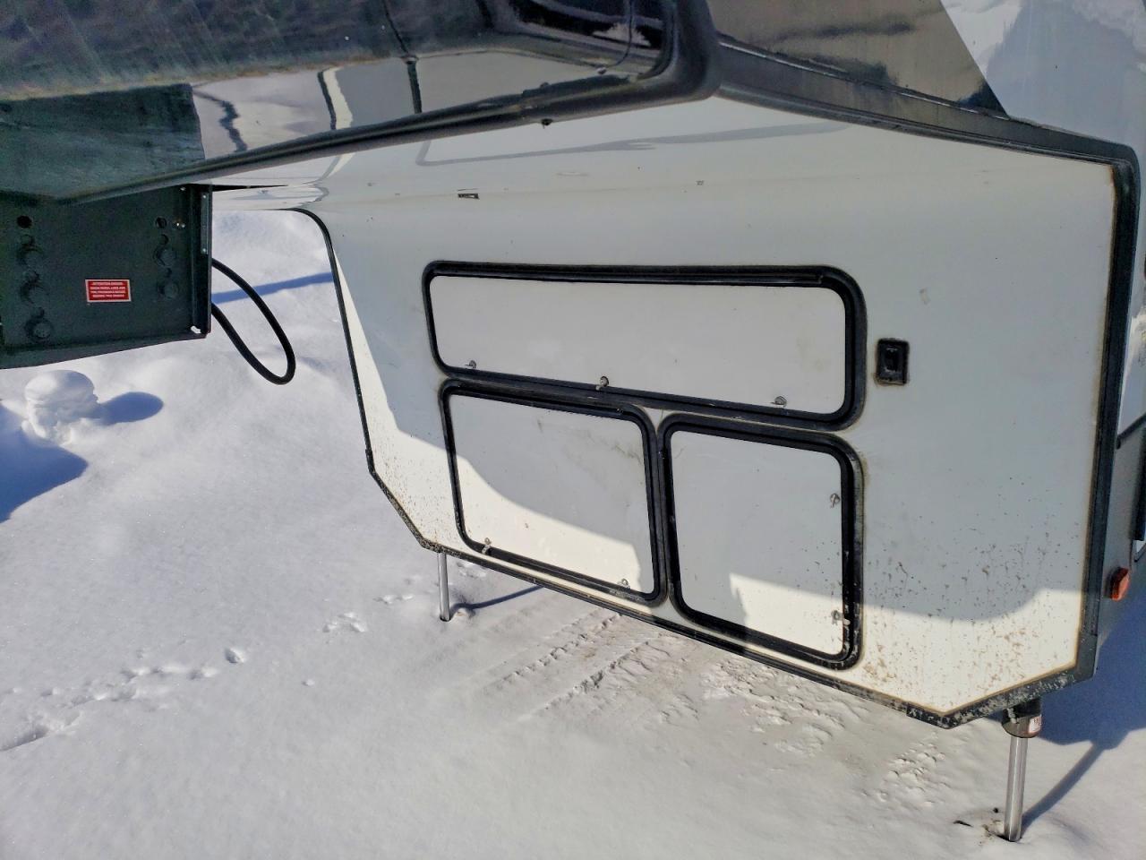 2021 Keystone Fuzion Camper