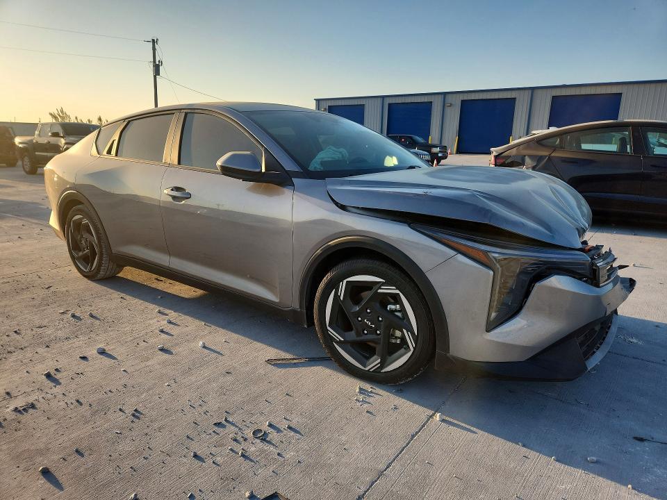 2025 KIA K4 ex