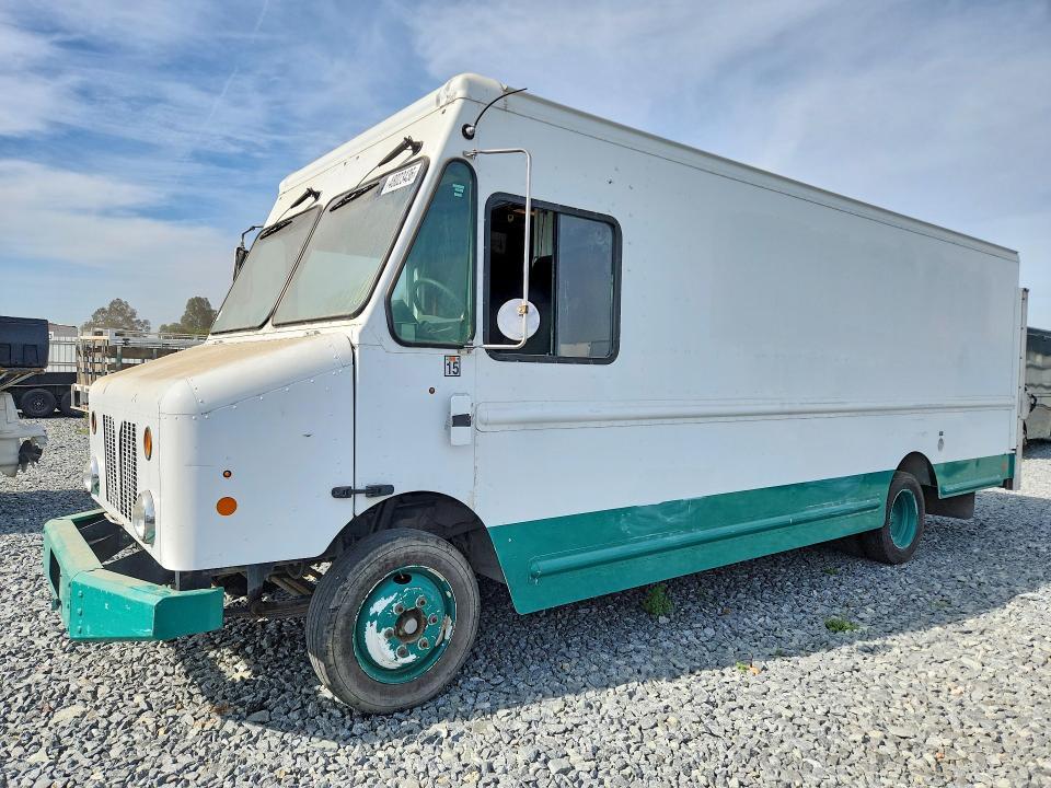 2015 Freigliner 2015 Freightliner MT45 Unkn-Delivery Van