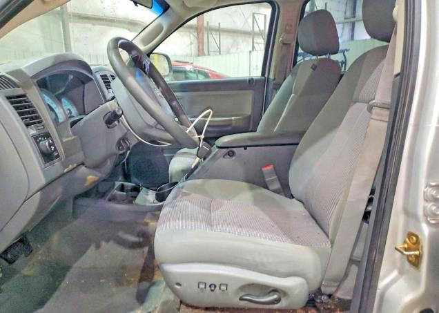 2007 Dodge Dakota Quad SLT