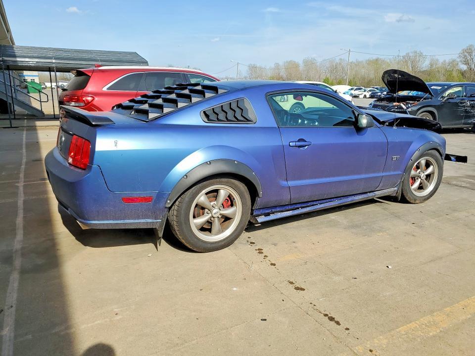 2005 Ford Mustang gt