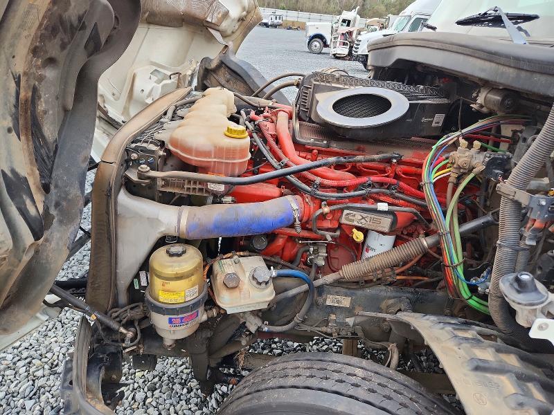 2020 Freightliner Cascadia 126 Semi Truck