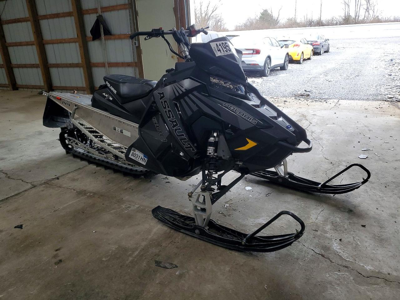 2017 Polaris Switchback 800