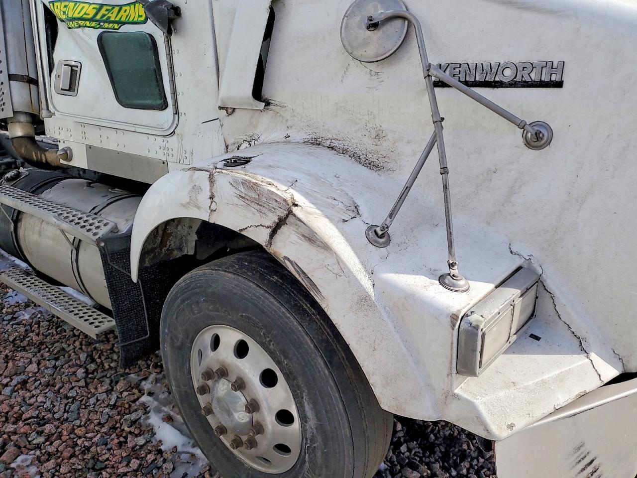 2000 Kenworth Construction T800