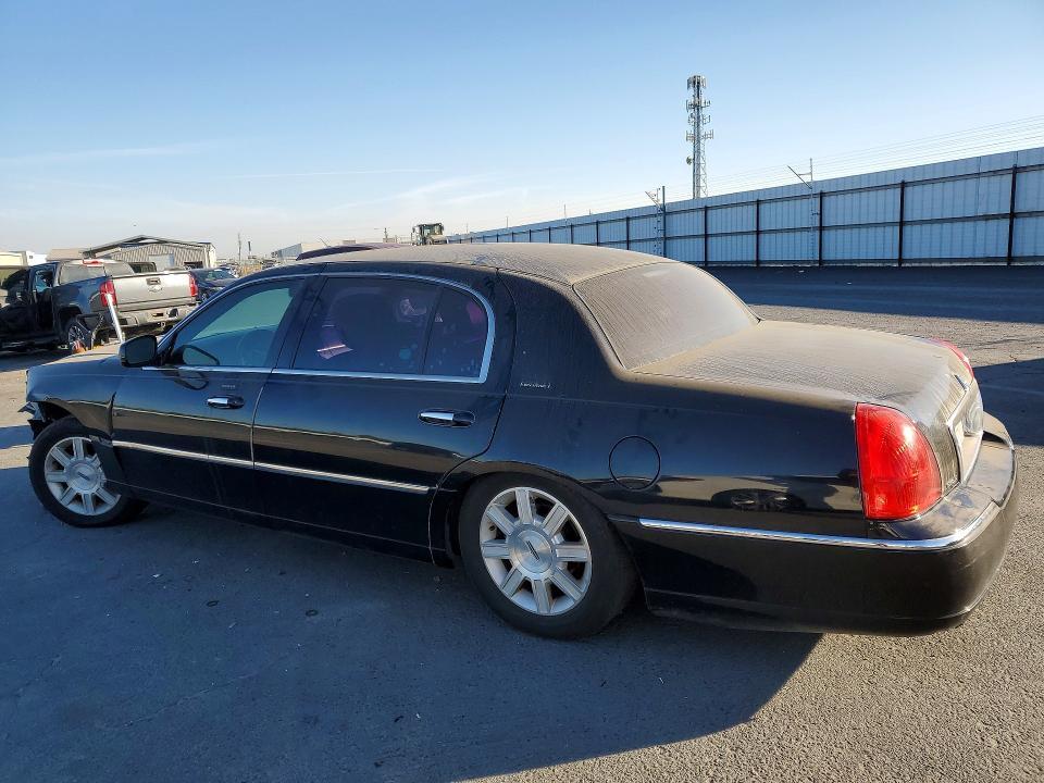 2011 Lincoln Town car Executive l