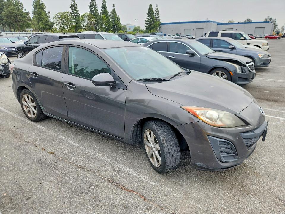 2011 Mazda 3 I