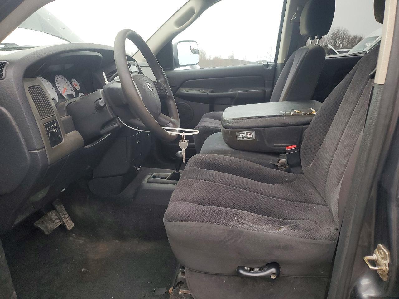 2004 Dodge RAM 1500 ST