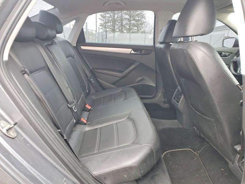 2013 Volkswagen Passat se
