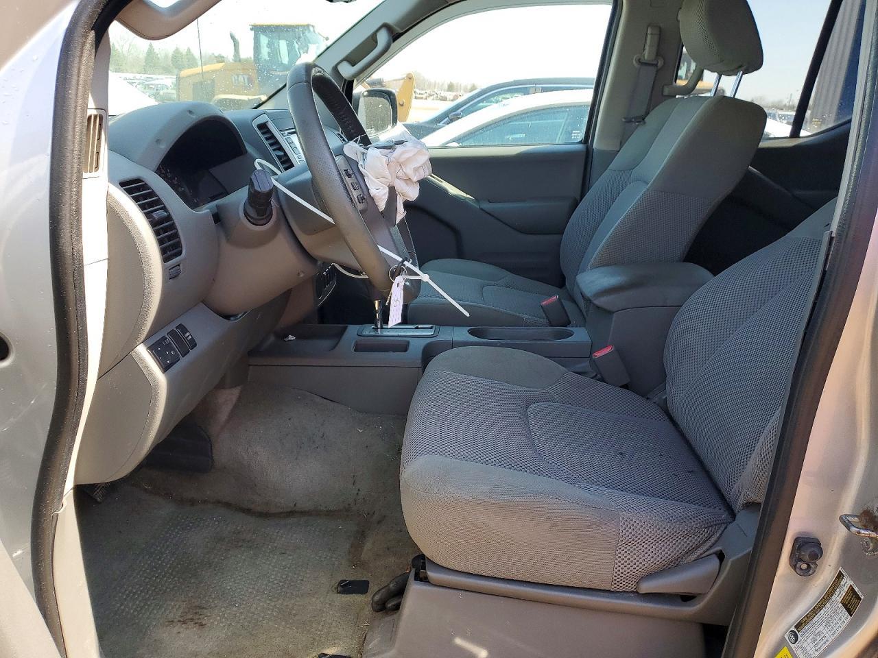 2016 Nissan Frontier SV