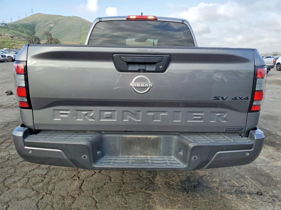 2023 Nissan Frontier SV