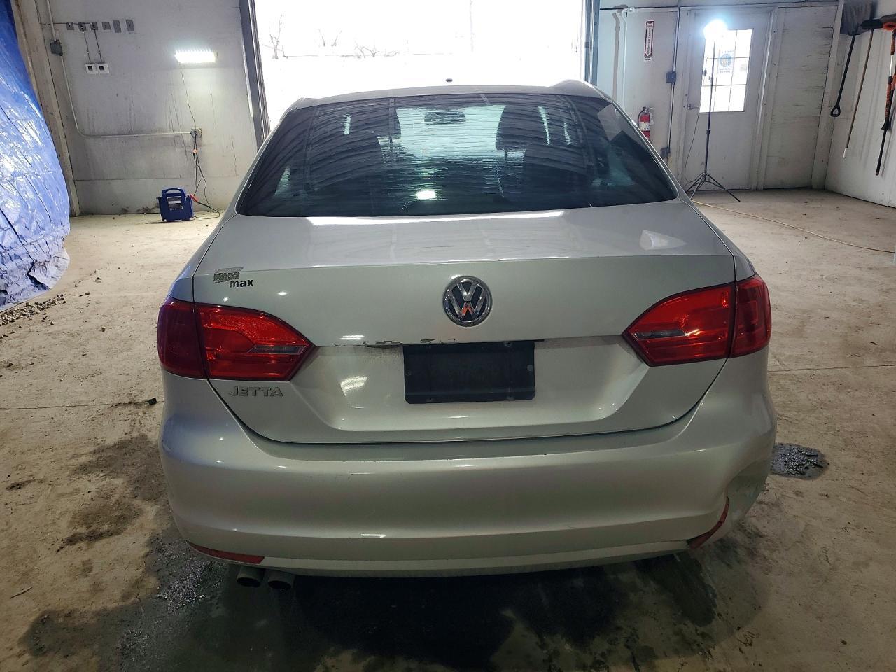 2013 Volkswagen Jetta Base