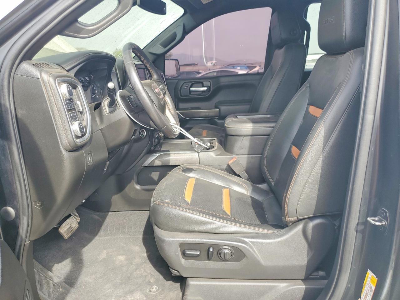 2021 GMC Sierra K1500 AT4