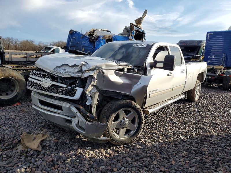 2014 Chevrolet Silverado K3500 LT