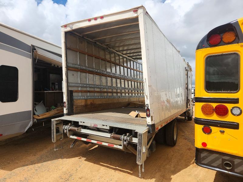 2018 International 4300 box Truck