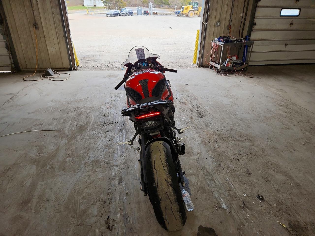 2024 BMW S 1000 RR