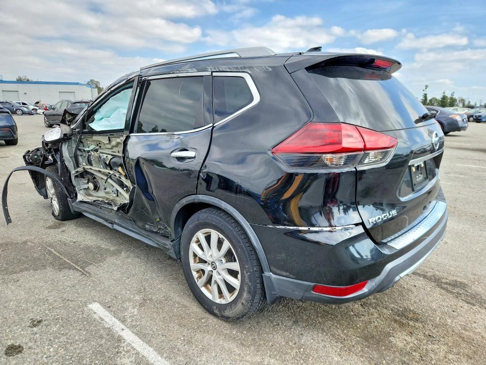2018 Nissan Rogue sv