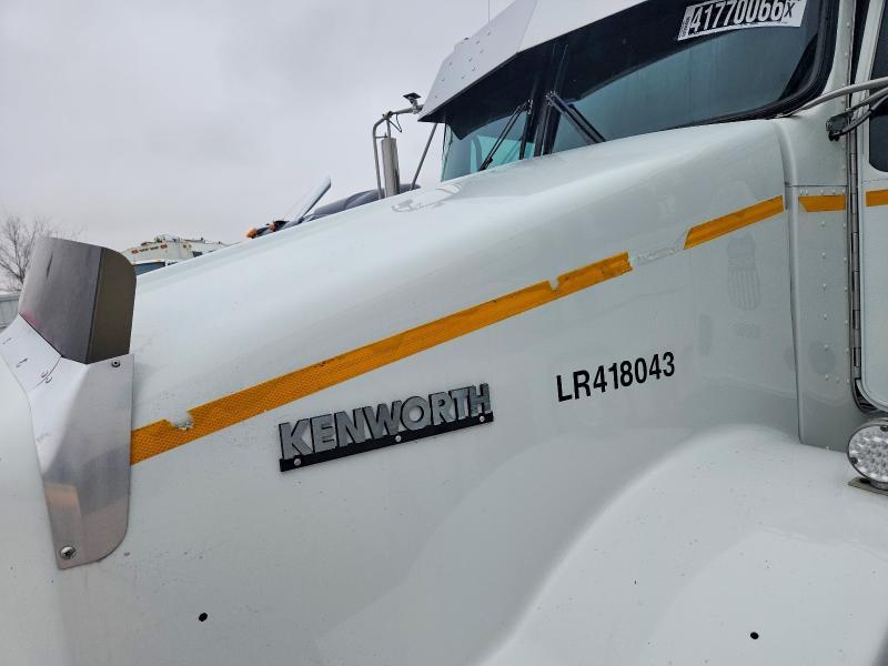 2020 Kenworth T880 Semi Truck