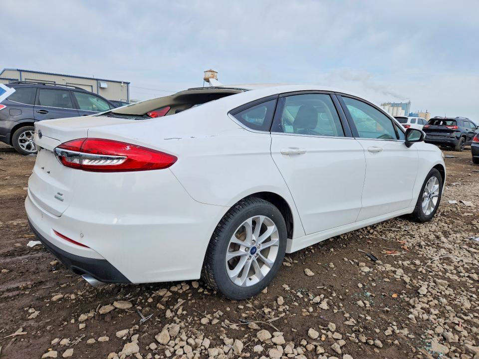 2020 Ford Fusion se