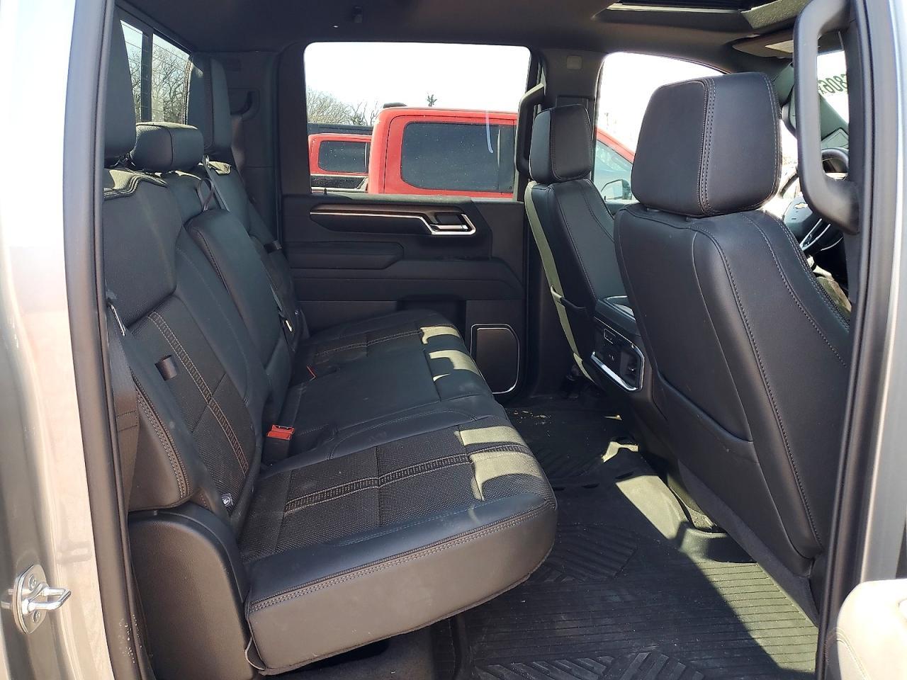 2025 Chevrolet Silverado K3500 High Country