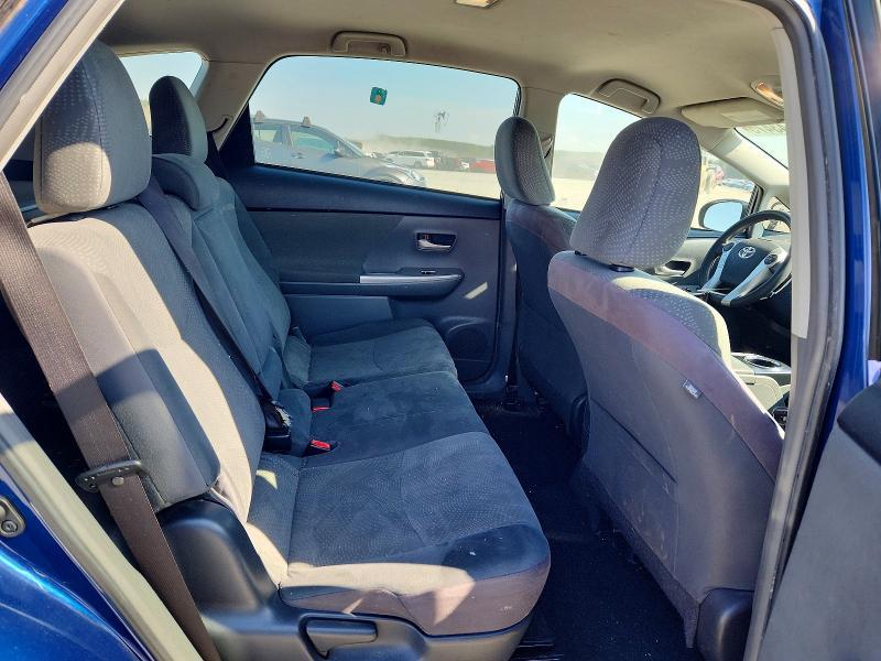 2013 Toyota Prius v Three