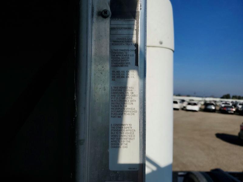 2008 Kenworth T800 Truck Cab AND Chassis