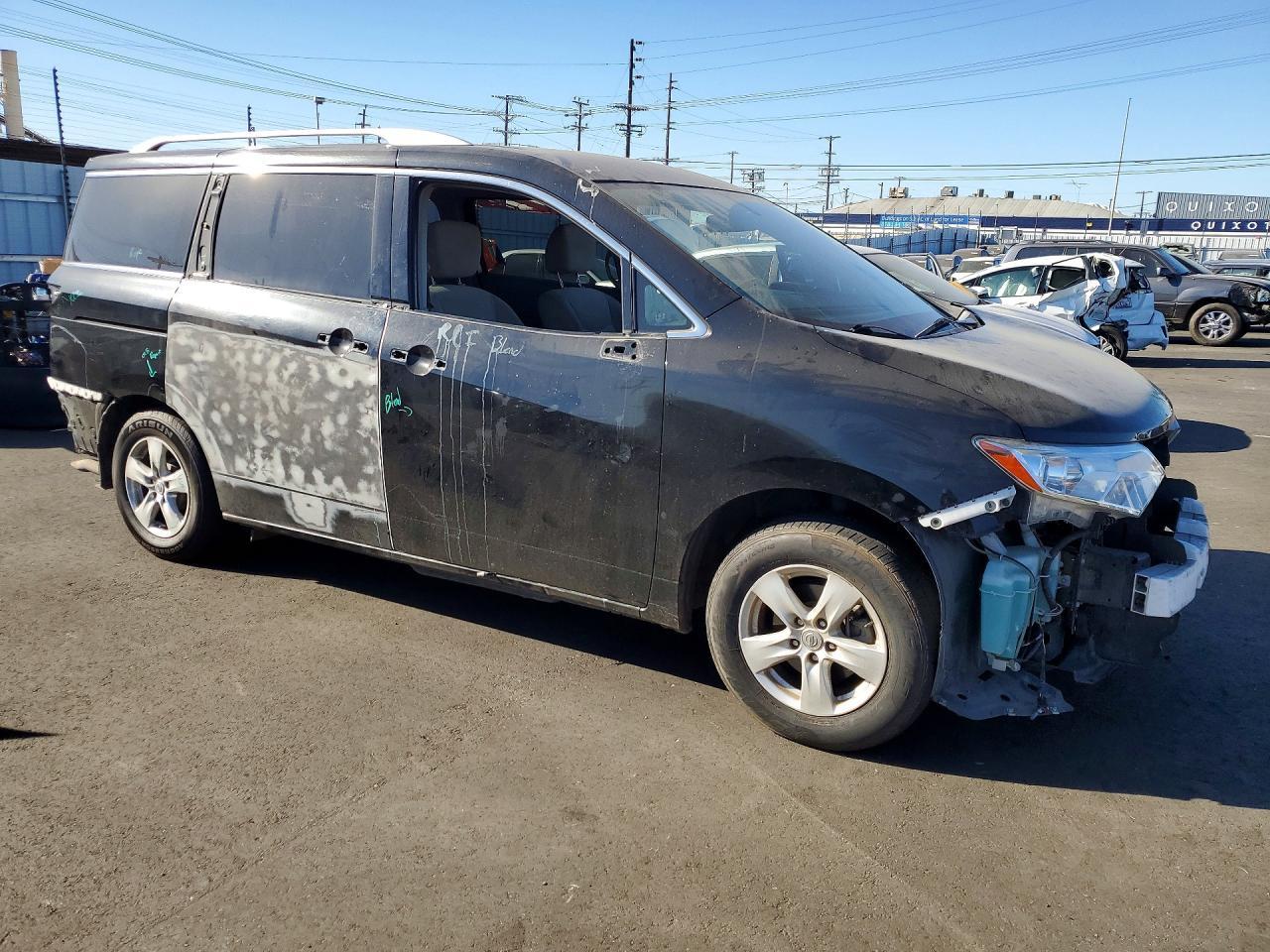2017 Nissan Quest sv