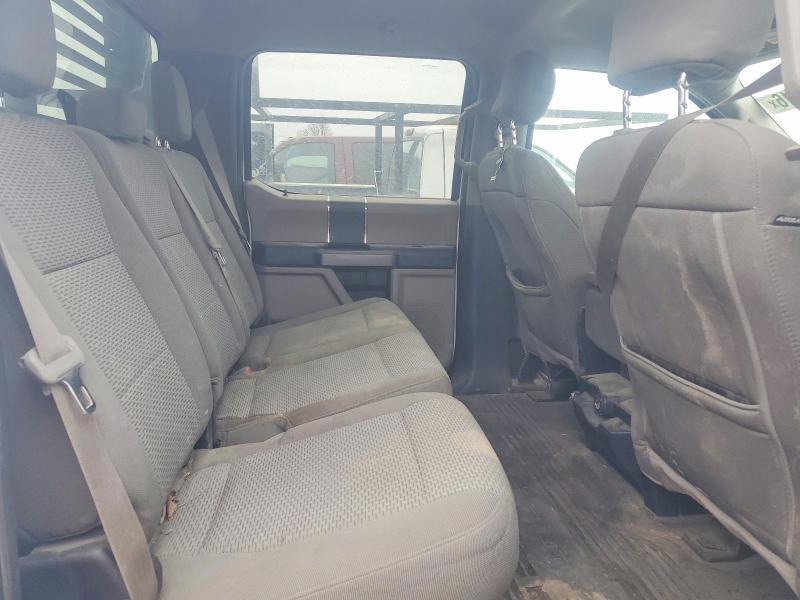 2017 Ford F350 Super Duty Flatbed Truck