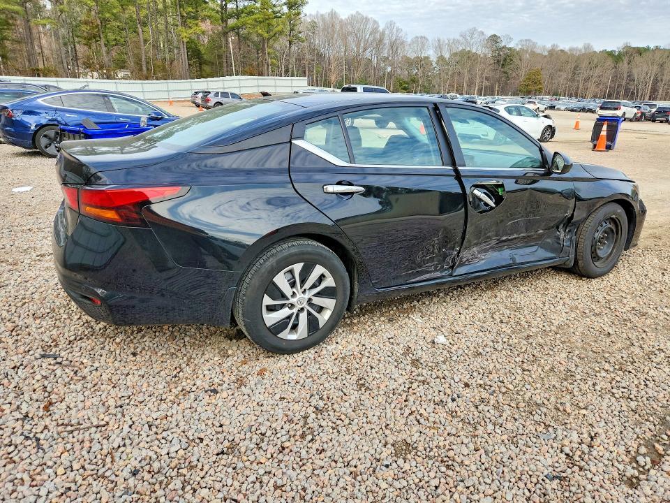 2023 Nissan Altima 2.5 s