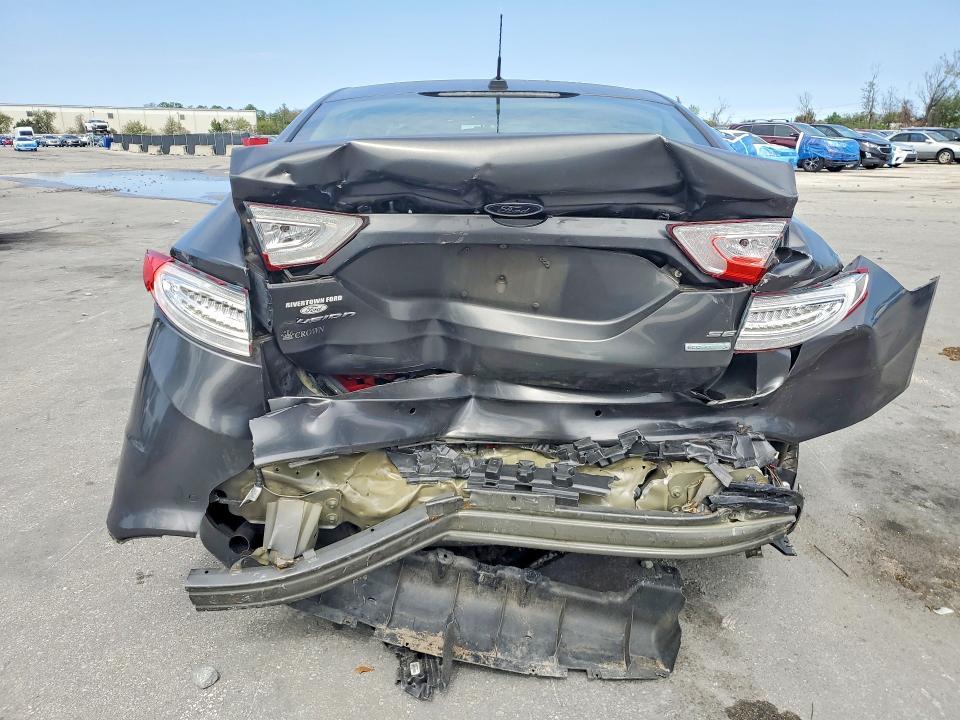 2016 Ford Fusion se