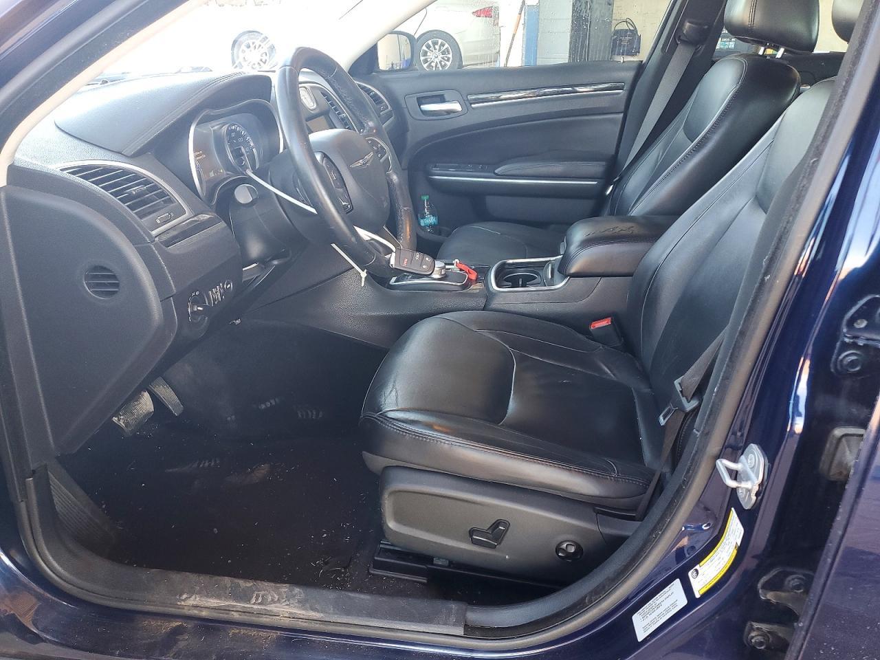 2015 Chrysler 300 Limited