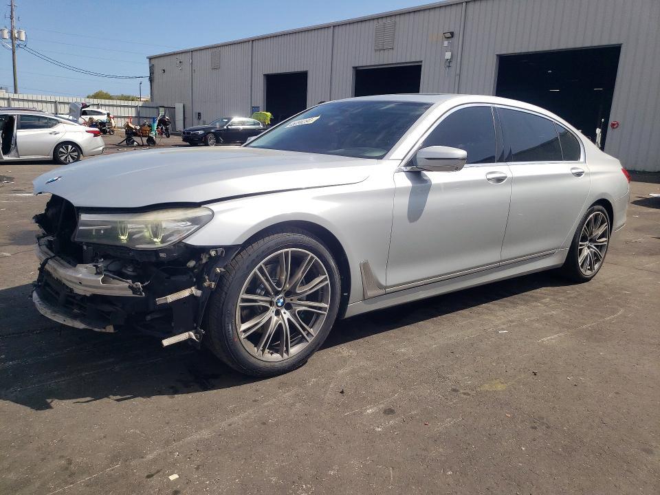 2016 BMW 740 i