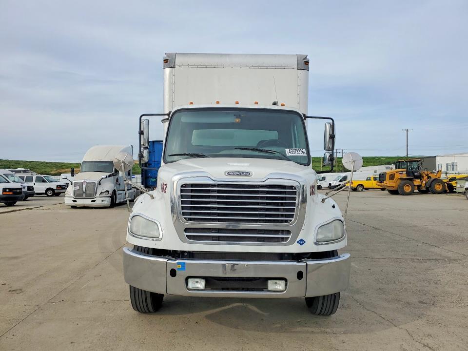 2012 Freigliner 2012 Freightliner Business Class M2 BOX Truck