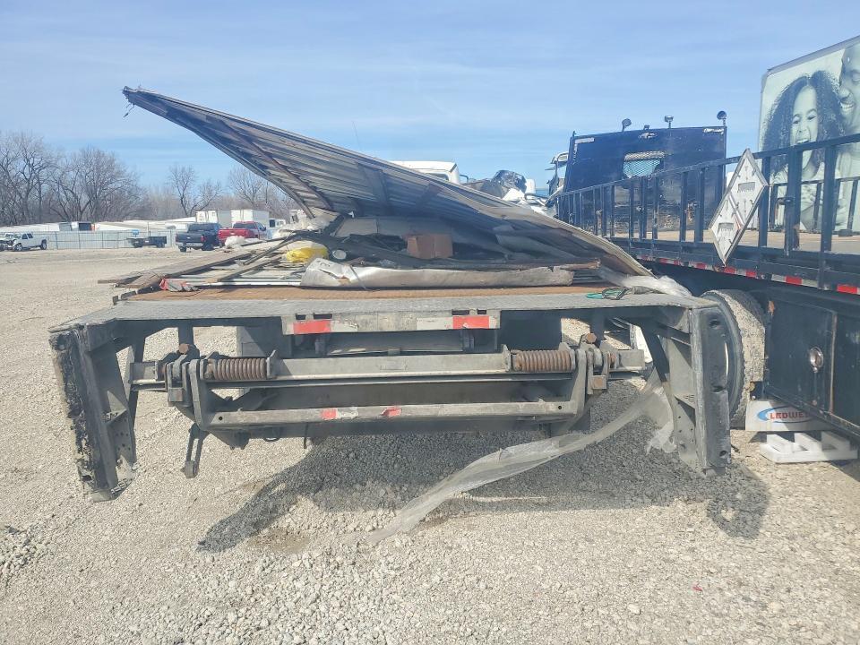 2014 Freigliner 2014 Freightliner Business Class M2 box Truck