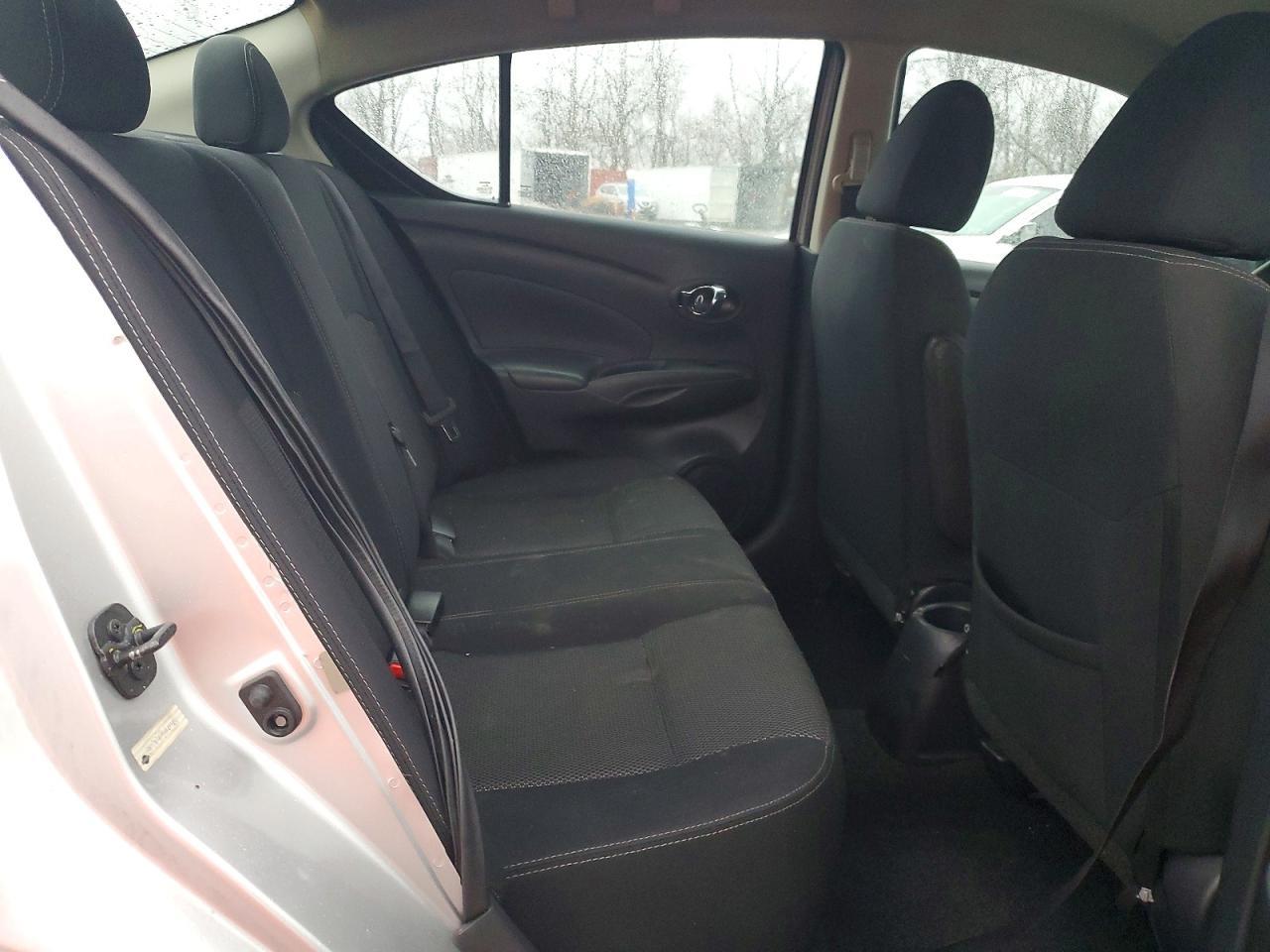 2017 Nissan Versa 1.6 sv