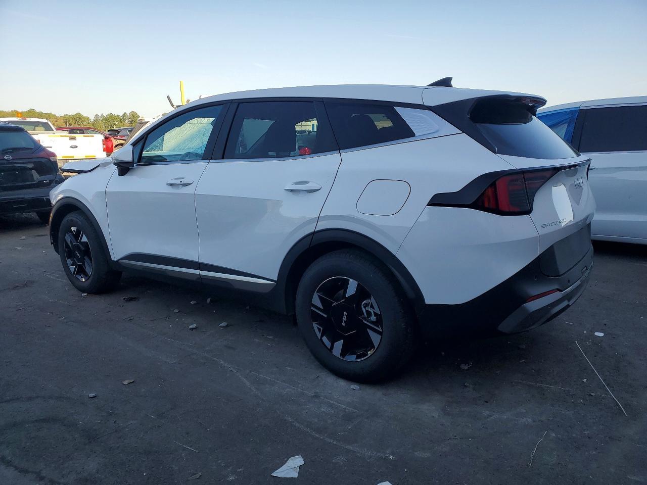 2026 KIA Sportage lx