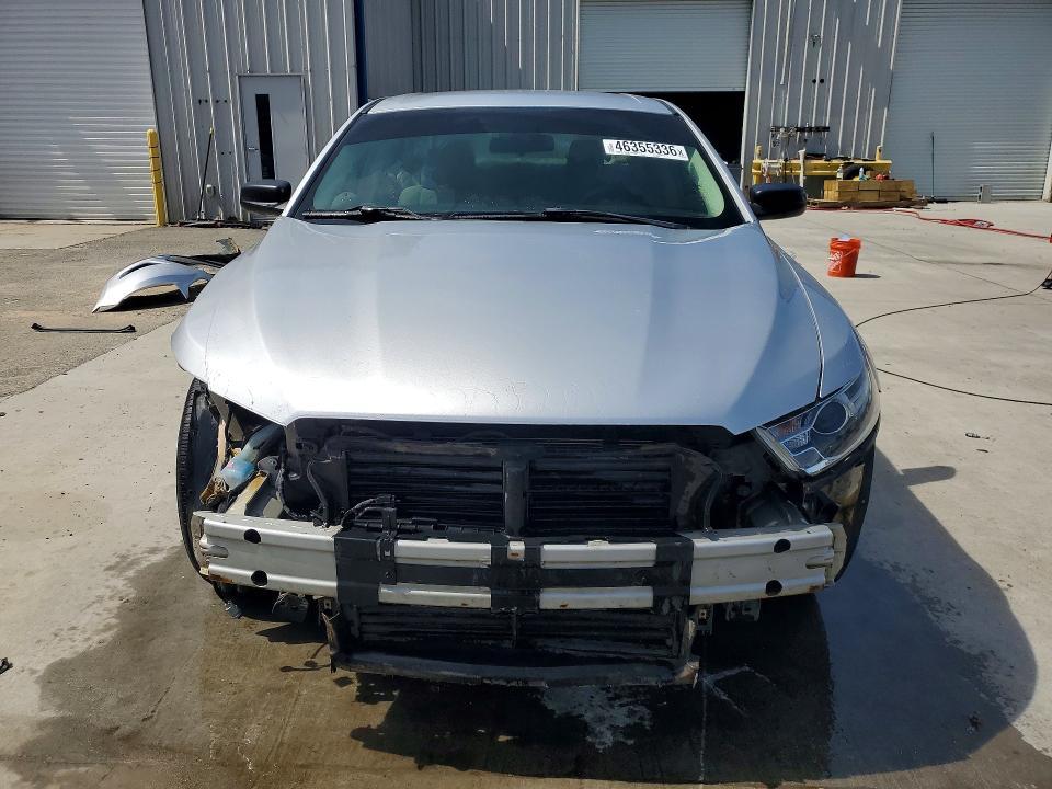 2016 Ford Taurus se