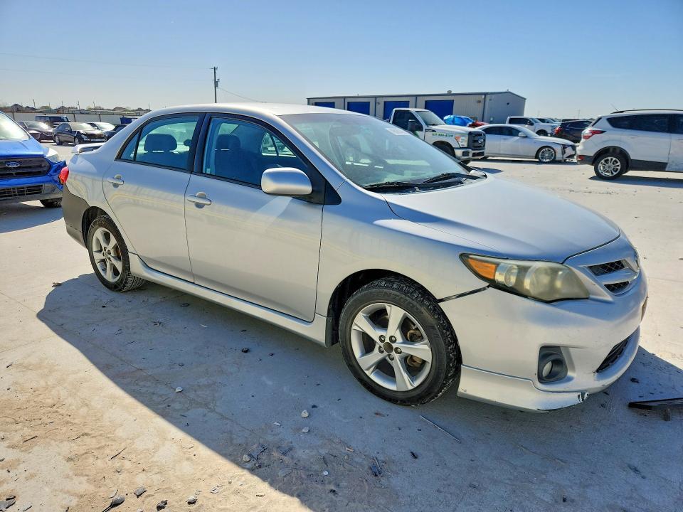 2013 Toyota Corolla s