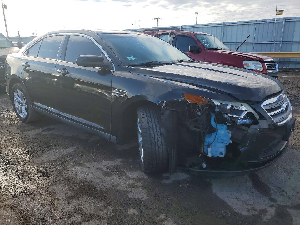 2010 Ford Taurus sel