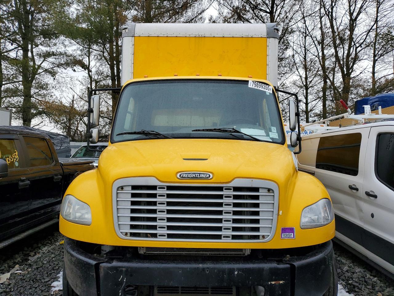2017 Freightliner Business Class M2 BOX Truck