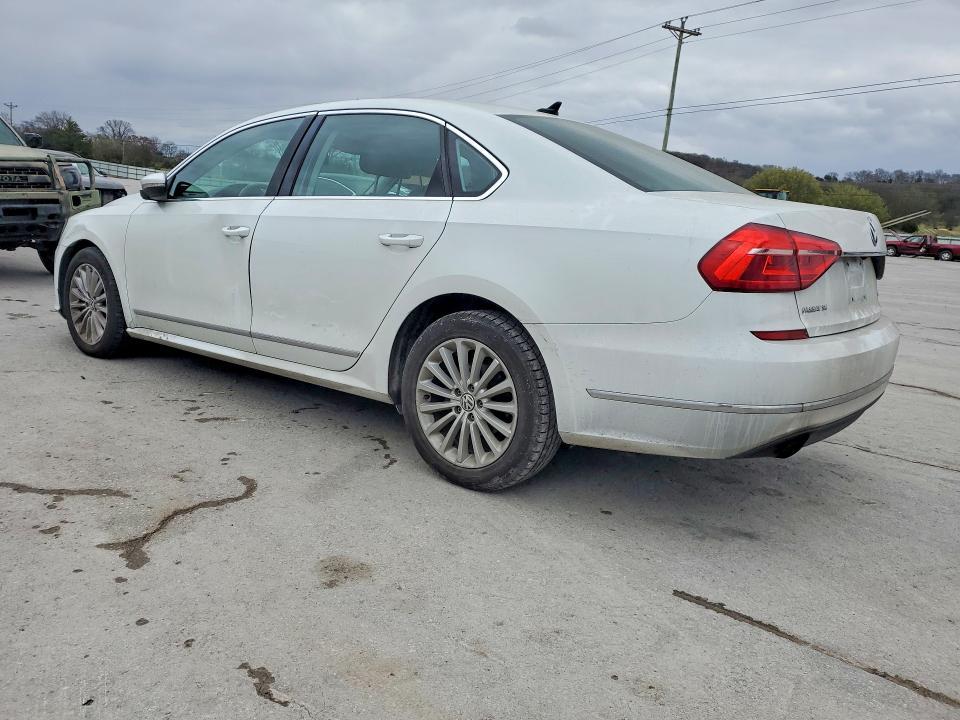2016 Volkswagen Passat se