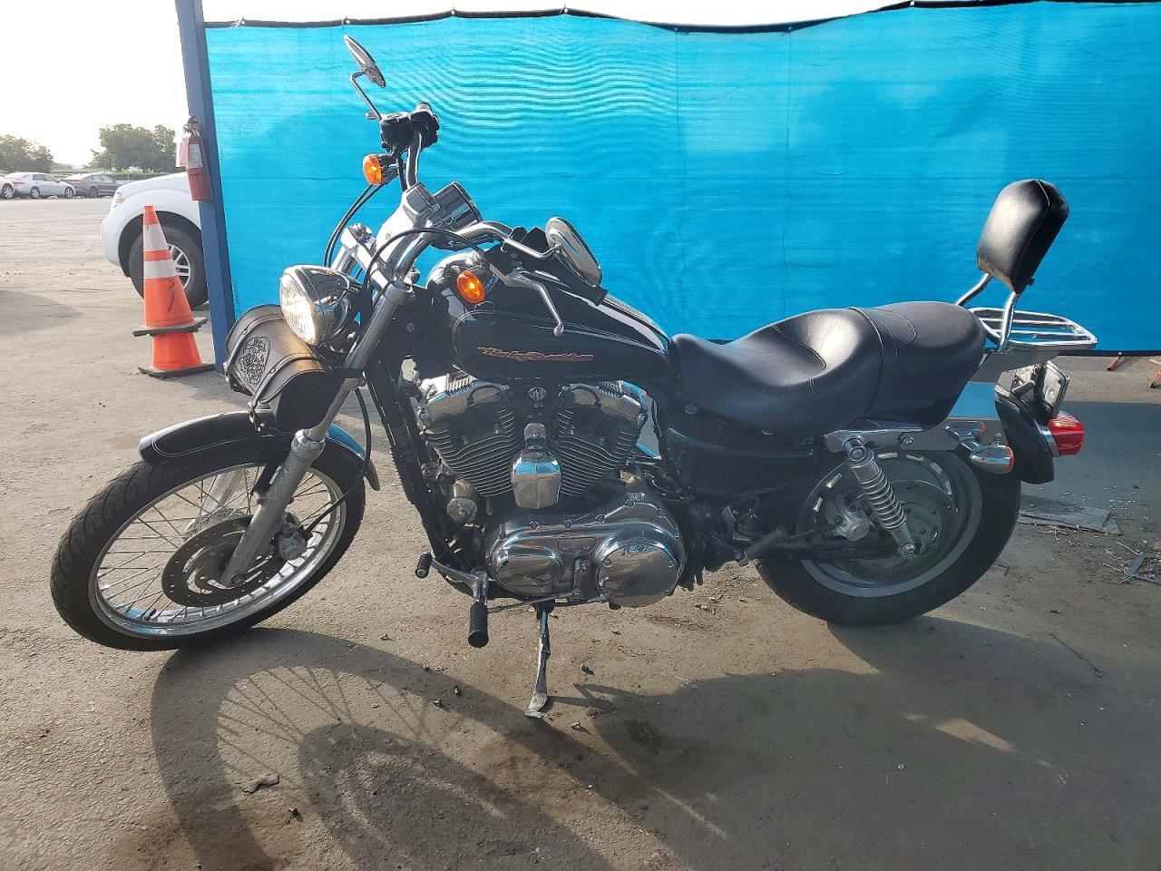 2004 Harley-Davidson XL1200 C