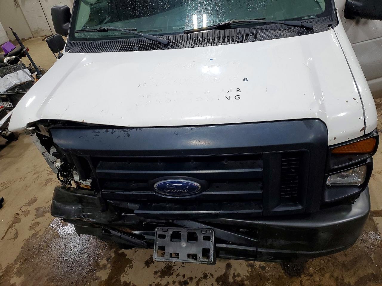 2008 Ford Econoline E250 van