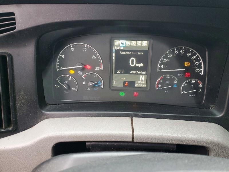 2021 Freightliner Cascadia 126 Semi Truck