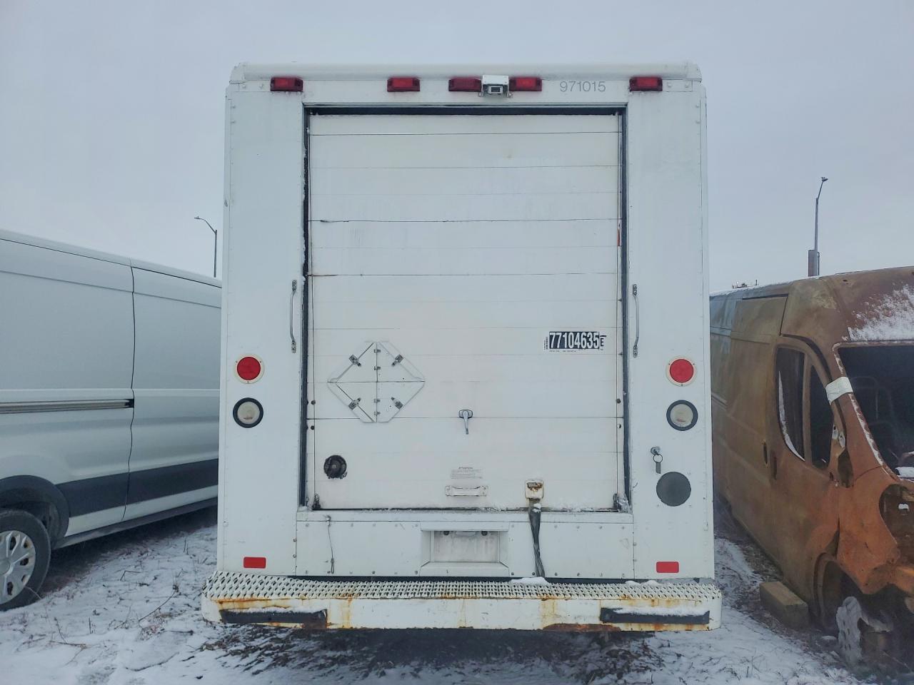 2007 Freightliner Chassis M Line WALK-IN Van