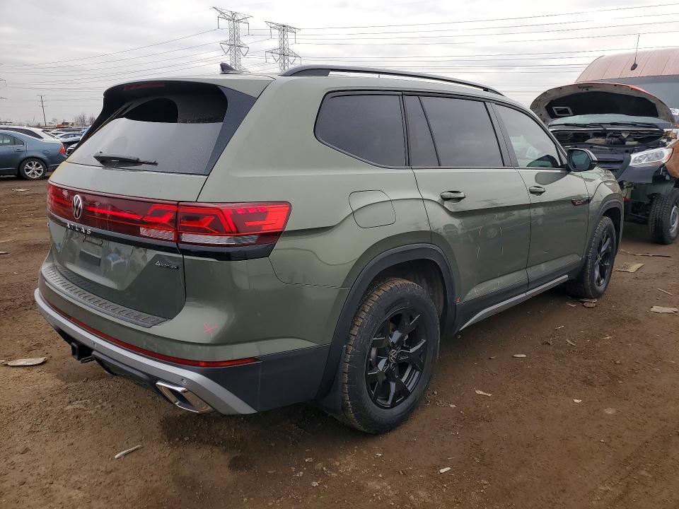 2024 Volkswagen Atlas Peak Edition
