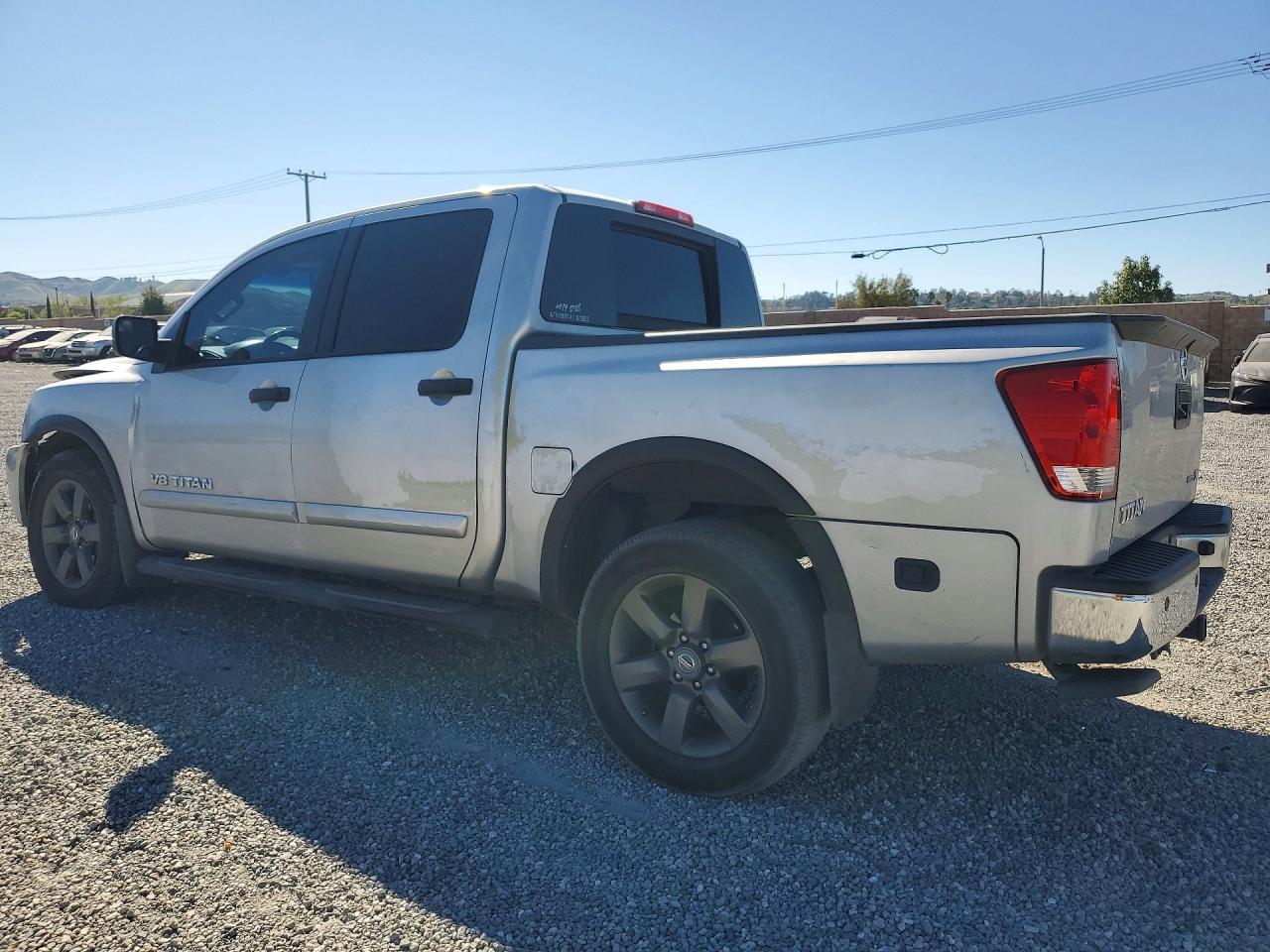 2015 Nissan Titan SV