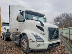 Volvo Vehiculos salvage en venta: 2020 Volvo VNR Semi Truck