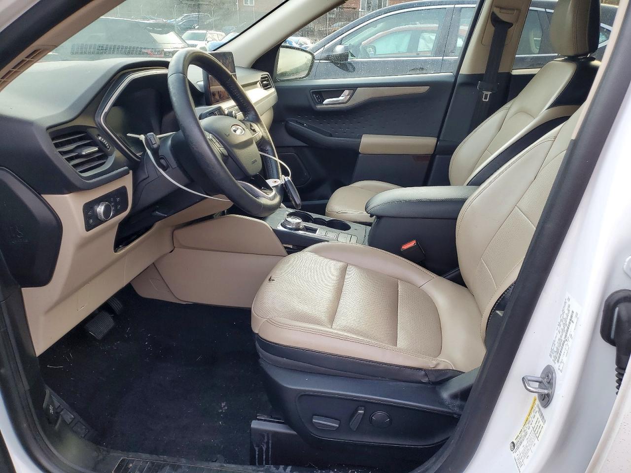 2020 Ford Escape se Sport